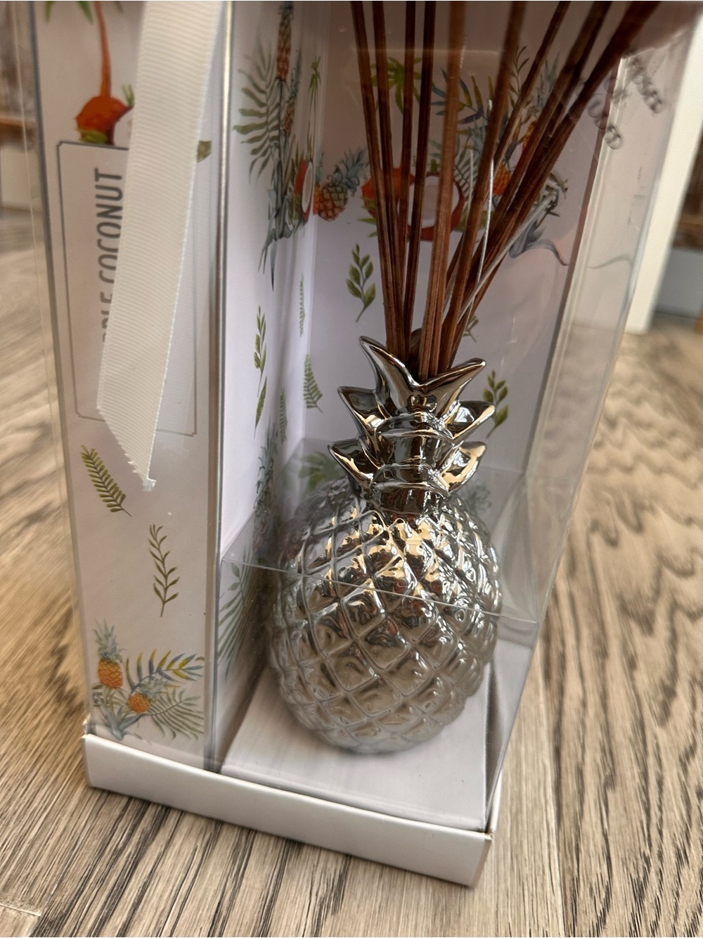 Silver Pineapple Reed Diffuser - Home Accents